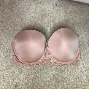 32DDD (32F) Victoria Secret Strapless bra
